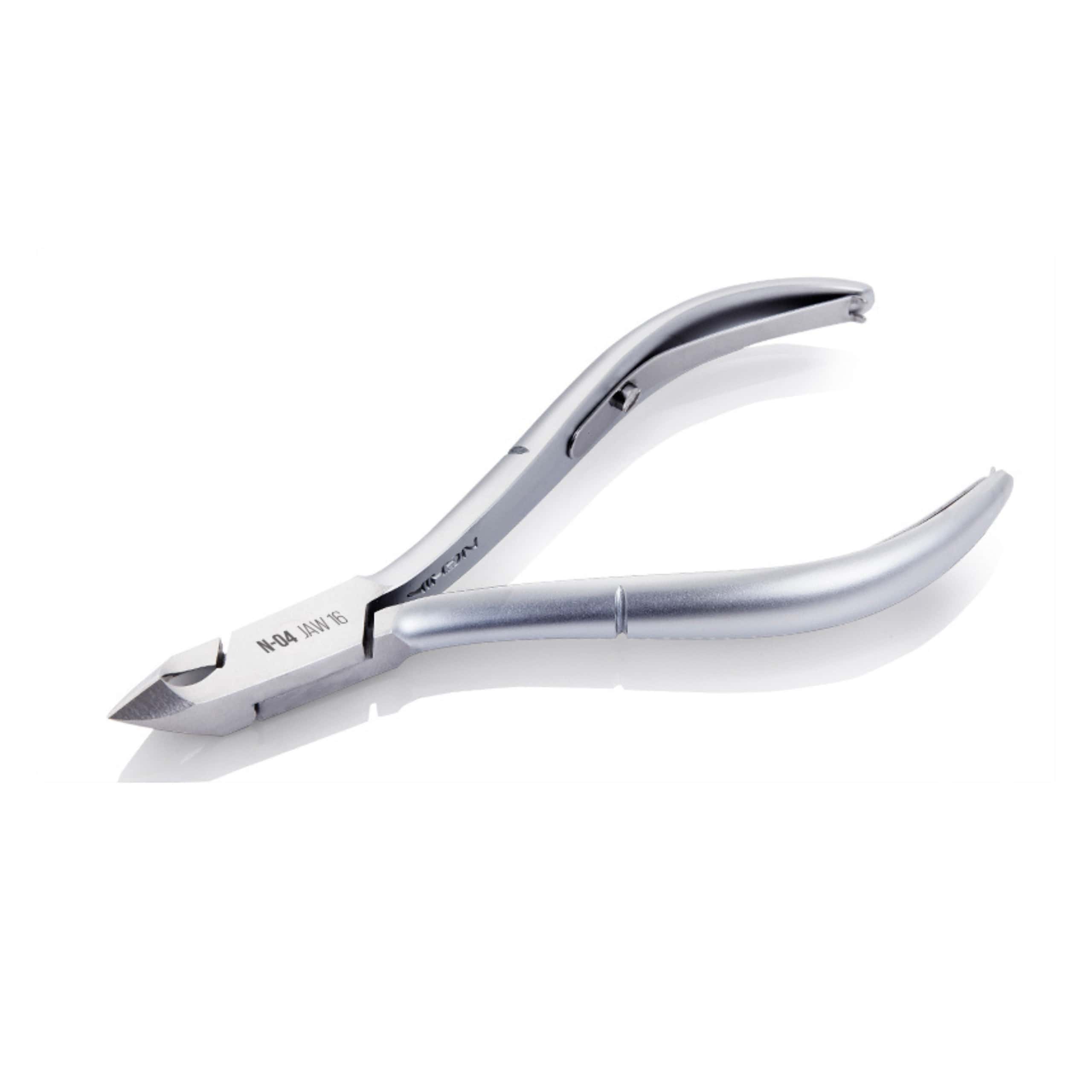 Beauty & Grooming Equipment 9 Nail nippers and corner cutters, various jaw sizes and handle styles